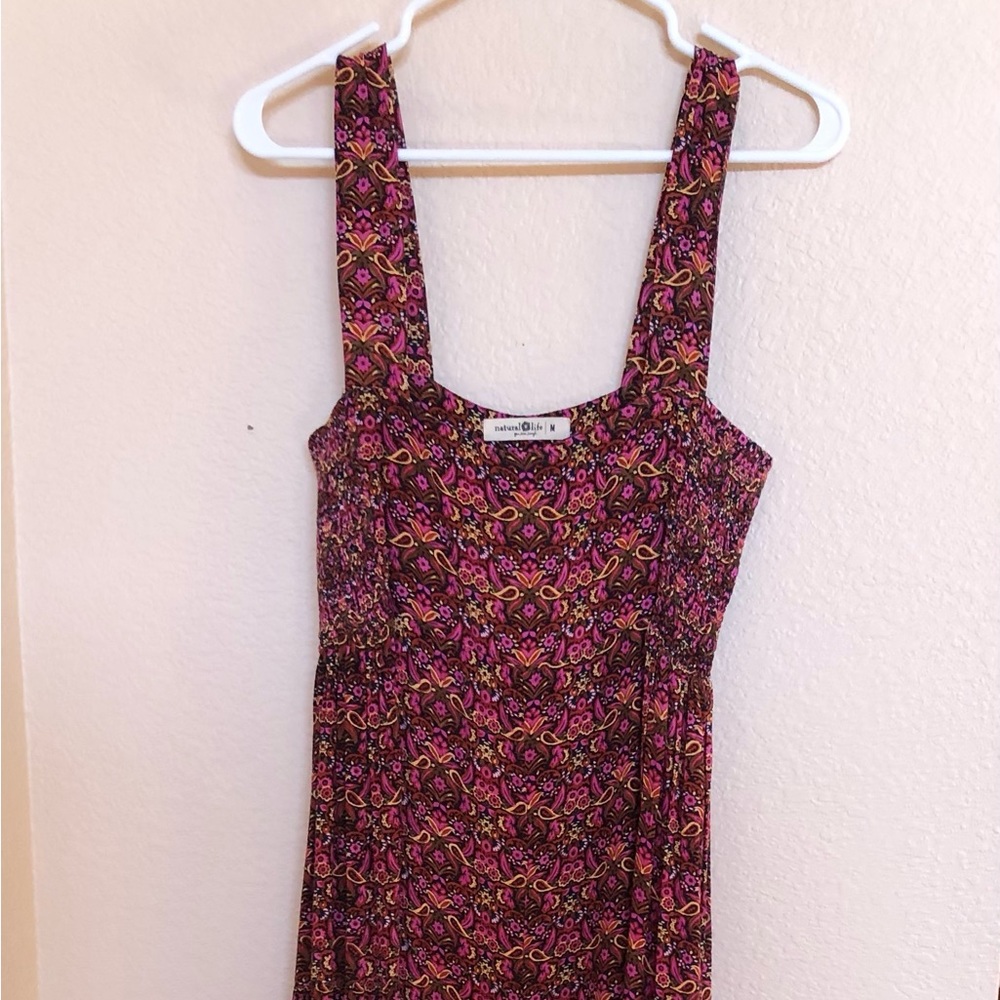 Super cute Natural Life floral jumpsuit. Size M